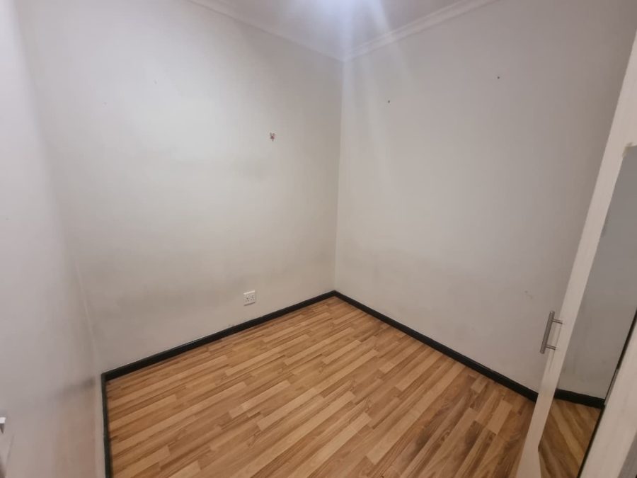 To Let 2 Bedroom Property for Rent in Observatory Western Cape